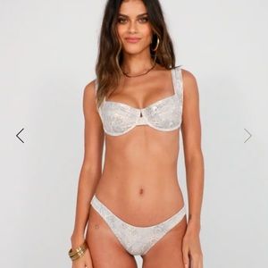 NEW WITH TAGS! Beach Bunny Sydney Tango Bikini bottoms in shiny leopard